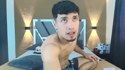 Snapshot of noah_smith05 chatting on March 2026 09:32:02 PM noah online show from March 2026 09:32:02 PM