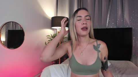 Snapshot of noahandlauren chatting on January 2025 11:55:01 PM . . online show from January 2025 11:55:01 PM