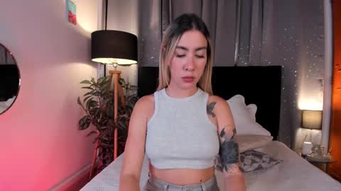 Snapshot of noahandlauren chatting on January 2025 12:25:02 AM . . online show from January 2025 12:25:02 AM