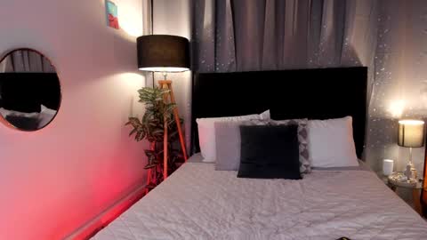 Snapshot of noahandlauren chatting on March 2025 09:32:02 PM . . online show from March 2025 09:32:02 PM