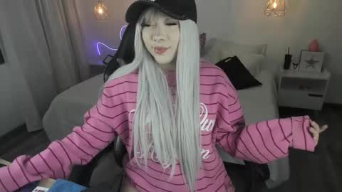 Noah  online show from February 2026 05:59:02 AM