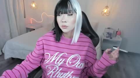 Snapshot of noahcryptic chatting on May 2026 05:14:02 AM Noah online show from May 2026 05:14:02 AM