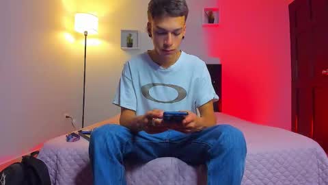 noahh_sky online show from April 2026 03:44:02 AM