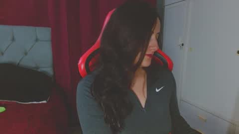 Noamartin online show from September 2025 11:06:02 PM