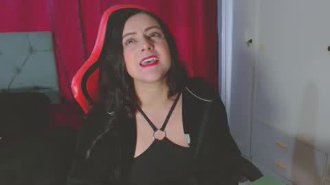 Noamartin online show from February 2026 10:41:01 PM