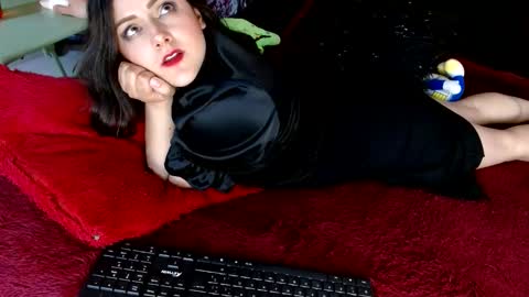 Noamartin online show from June 2026 02:53:01 AM