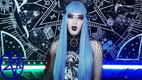 Snapshot of noamy_666 chatting on December 2024 10:17:02 AM caroline online show from December 2024 10:17:02 AM