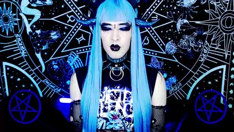 Snapshot of noamy_666 chatting on February 2025 05:31:02 AM caroline online show from February 2025 05:31:02 AM