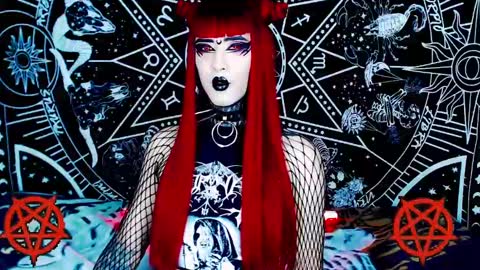 Snapshot of noamy_666 chatting on March 2025 03:02:01 AM caroline online show from March 2025 03:02:01 AM