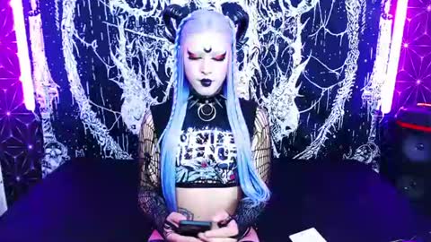 caroline online show from June 2026 01:54:02 AM