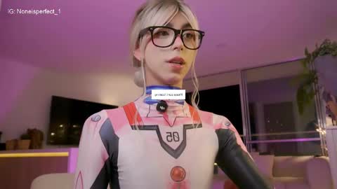 Snapshot of nobodyisperfect___ chatting on June 2026 01:12:02 AM Samantha online show from June 2026 01:12:02 AM