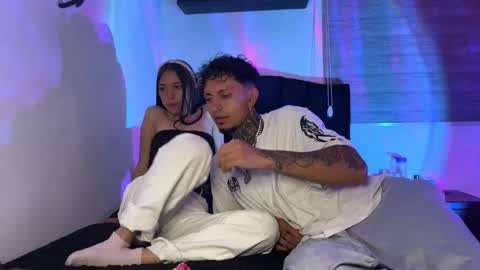 Jean Y Isa online show from December 2025 04:54:01 AM