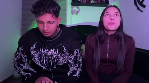 Jean Y Isa online show from April 2026 05:12:02 AM