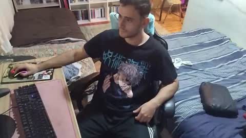 Noeliswaifu online show from July 2026 12:04:02 AM
