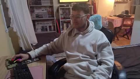 Noeliswaifu online show from July 2026 04:21:02 AM