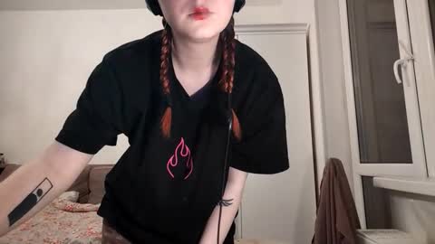 Snapshot of noemileclerc chatting on February 2026 07:34:02 PM Lisa online show from February 2026 07:34:02 PM