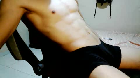 Snapshot of nofacebaby_ chatting on May 2026 07:08:02 PM nofacebaby_ online show from May 2026 07:08:02 PM