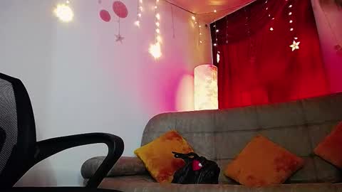 Noha Lux online show from October 2025 12:33:01 PM