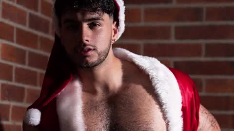 Snapshot of noha_miler chatting on December 2025 12:06:01 AM kevin online show from December 2025 12:06:01 AM