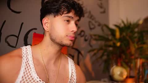 Snapshot of noha_miler chatting on January 2026 12:38:01 AM kevin online show from January 2026 12:38:01 AM