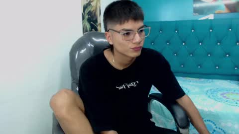 Snapshot of noha_scott chatting on January 2025 10:40:01 PM Noha Scott online show from January 2025 10:40:01 PM