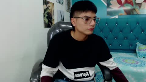 Snapshot of noha_scott chatting on January 2025 10:48:01 PM Noha Scott online show from January 2025 10:48:01 PM