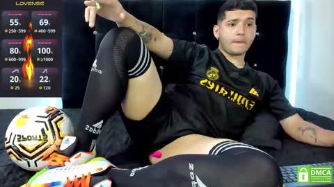 Snapshot of noha_white chatting on December 2025 07:41:01 PM Noha online show from December 2025 07:41:01 PM