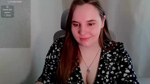 noir_ember_ online show from July 2026 10:00:02 AM