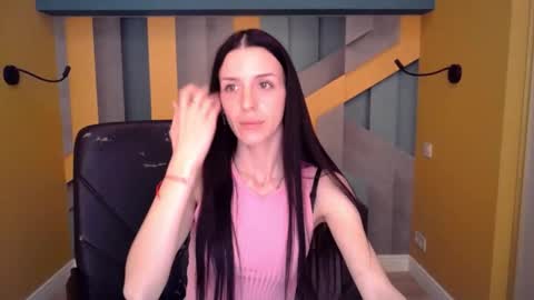 NoirDiva online show from April 2026 05:54:01 AM