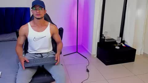 Im Nolan  online show from January 2026 07:52:02 PM