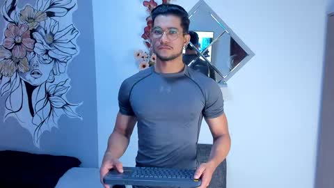 Im Nolan  online show from May 2026 01:45:01 AM