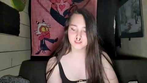 Snapshot of nonbinarybeauty20 chatting on April 2026 06:19:01 AM nonbinarybeauty20 online show from April 2026 06:19:01 AM