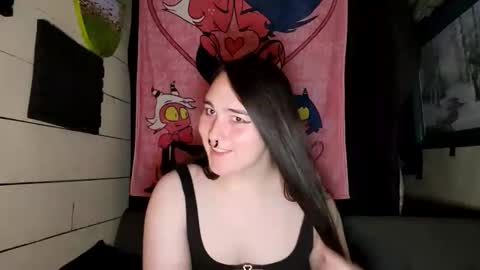 Snapshot of nonbinarybeauty20 chatting on April 2026 07:36:01 AM nonbinarybeauty20 online show from April 2026 07:36:01 AM