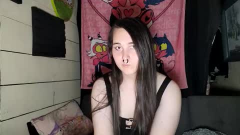 Snapshot of nonbinarybeauty20 chatting on May 2026 07:17:01 AM nonbinarybeauty20 online show from May 2026 07:17:01 AM