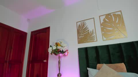 Nora Da Silva online show from February 2025 01:09:02 AM