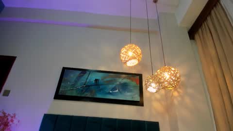 Nora Da Silva online show from December 2025 02:02:02 PM