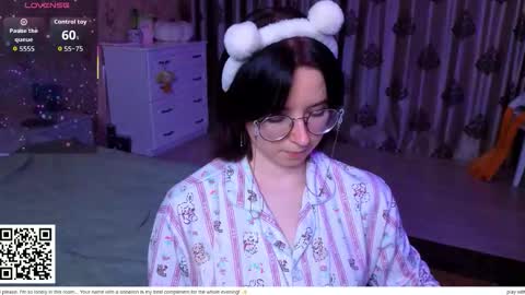 Snapshot of nora_failure chatting on February 2026 01:07:02 PM Nora Failure online show from February 2026 01:07:02 PM