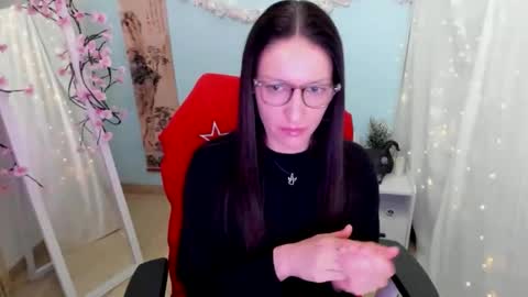 Nora online show from April 2026 10:40:01 PM