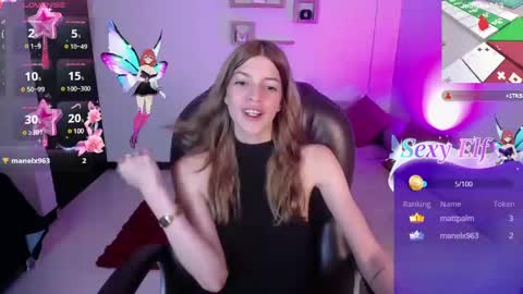 Snapshot of nora_vennucci chatting on December 2024 07:48:02 PM Nora online show from December 2024 07:48:02 PM