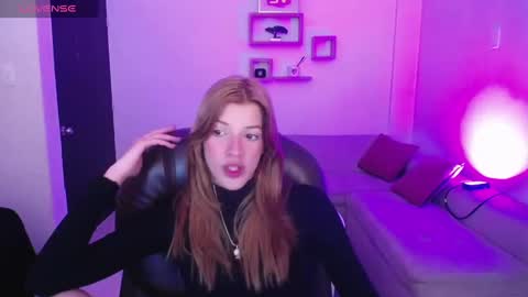 Snapshot of nora_vennucci chatting on January 2025 07:53:02 PM Nora online show from January 2025 07:53:02 PM