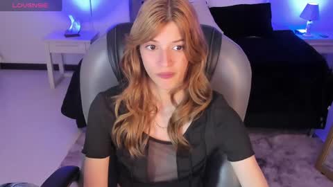 Snapshot of nora_vennucci chatting on March 2025 11:03:02 PM Nora online show from March 2025 11:03:02 PM