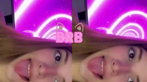 Snapshot of nora_vennucci chatting on September 2025 07:15:02 PM Nora online show from September 2025 07:15:02 PM