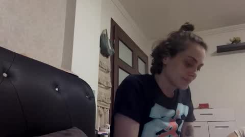 norablues online show from June 2026 12:32:02 AM