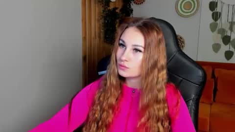 Snapshot of norafoxes chatting on November 2025 05:40:02 AM NoraFoxes online show from November 2025 05:40:02 AM