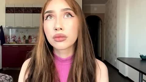 Snapshot of norahchee chatting on November 2025 06:46:02 AM Lina online show from November 2025 06:46:02 AM