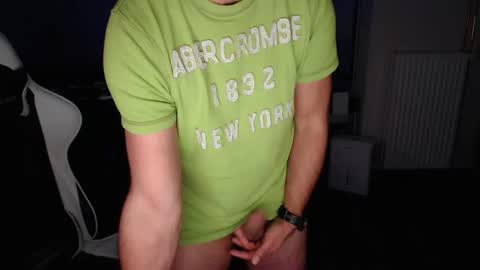 Snapshot of nordhh chatting on November 2025 11:26:01 PM Neuling online show from November 2025 11:26:01 PM