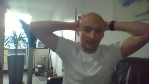 nordicrunner76 online show from May 2026 04:03:02 PM