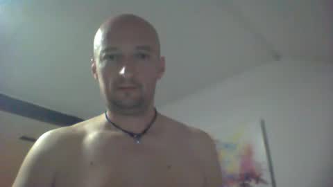 nordicrunner76 online show from May 2026 10:04:02 PM