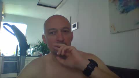 nordicrunner76 online show from May 2026 11:05:01 AM