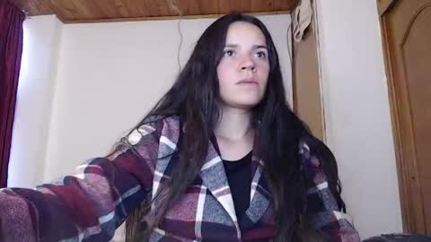 Snapshot of noreen_ chatting on May 2026 08:14:01 PM noreen_ online show from May 2026 08:14:01 PM